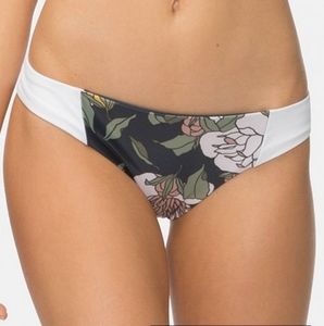 Tavik Ombre Blue Floral Emme Brydie Reversible